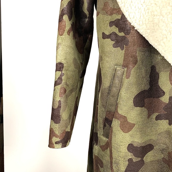 Womens Missguided Green/Taupe Camo Shearling Jacket/Coat, SZ: 6 - Picture 4 of 12